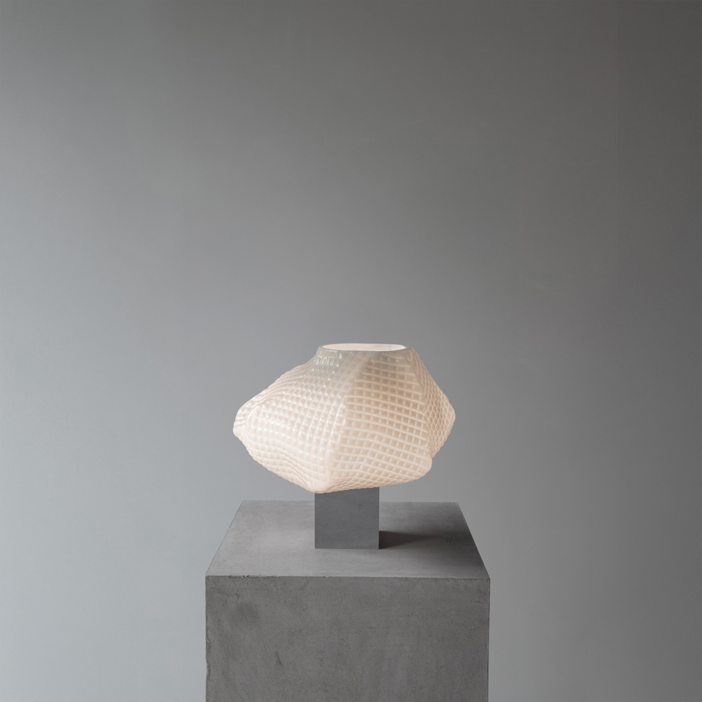 GiopatoCoombes_Nokori_ Ni_Medium_Table_BlockBase_StillLife